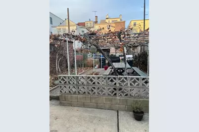 195 Walnut St, Newark, NJ 07105 - Photo 7