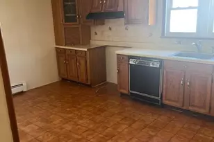 195 Walnut St, Newark, NJ 07105 - Photo 1