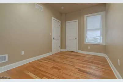 882 S 14th St, Unit #1, Newark, NJ 07108 - Photo 5