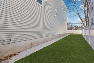 139 N 15th St, East Orange, NJ 07017 - Photo 45