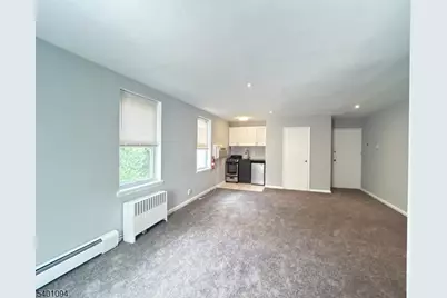320 Claremont Ave Unit A #6, Montclair Twp., NJ 07042 - Photo 5