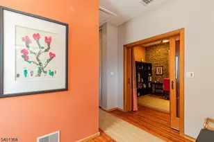 152 Pine St, Cliffside Park, NJ 07010 - Photo 11