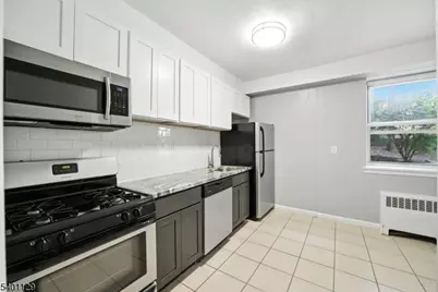 819 Bloomfield Ave Unit #1, Montclair Twp., NJ 07042 - Photo 9
