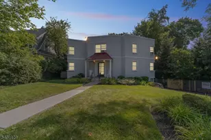 819 Bloomfield Ave Unit, Montclair Twp., NJ 07042 - Photo 1