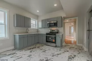 882 S 14th St Unit, Newark, NJ 07108 - Photo 9