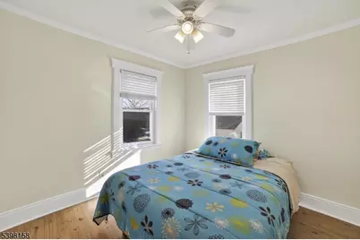 121 Myrtle St, Roselle, NJ 07203 - Photo 17