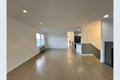 614E Fairview Av #E, Fairview, NJ 07022 - Photo 3