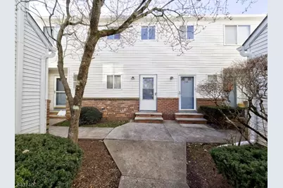 208 Blackberry Ct, Raritan Township, NJ 08822 - Photo 1