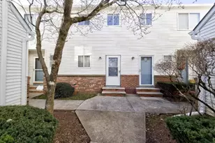 208 Blackberry Ct, Raritan Township, NJ 08822 - Photo 1