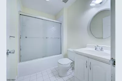 208 Blackberry Ct, Raritan Township, NJ 08822 - Photo 17