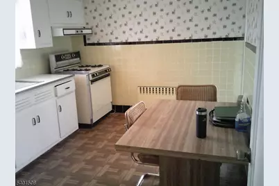 293 Concord Ave, Union Township, NJ 07083 - Photo 3