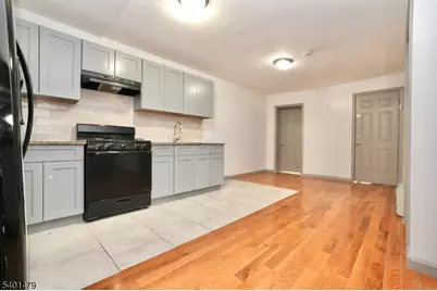 47 Fleming Ave, Newark, NJ 07105 - Photo 7