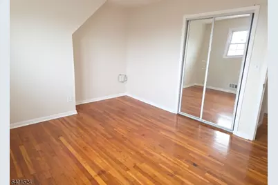 413 Farnham Ave, Lodi, NJ 07644 - Photo 5