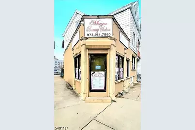 560 E 18th St, Paterson, NJ 07514 - Photo 1