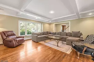 525 Pines Lake Dr, Wayne, NJ 07470 - Photo 7