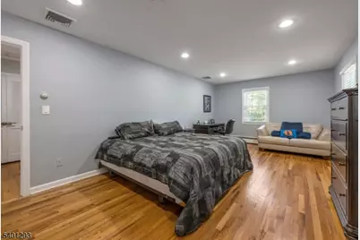 525 Pines Lake Dr, Wayne, NJ 07470 - Photo 29