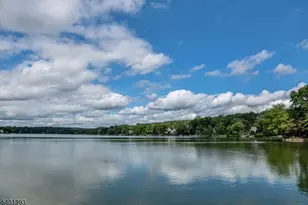 525 Pines Lake Dr, Wayne, NJ 07470 - Photo 43