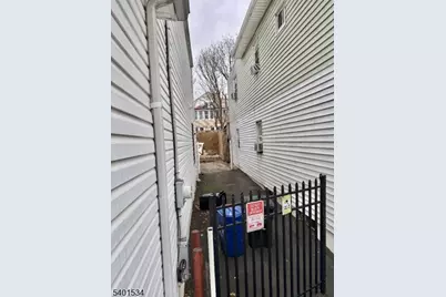 219 Peshine Ave, Newark, NJ 07108 - Photo 17