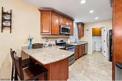 71 Dukes Rd, Rahway, NJ 07065 - Photo 7