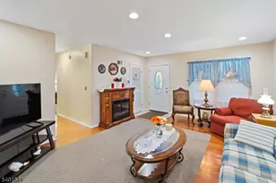 71 Dukes Rd, Rahway, NJ 07065 - Photo 5