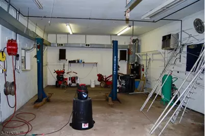 2 S Dover Ave, Franklin Township, NJ 08873 - Photo 25