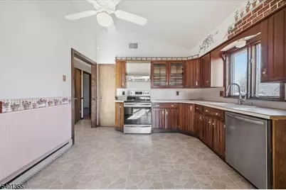 1023 Barley Sheaf Rd, Readington, NJ 08822 - Photo 15