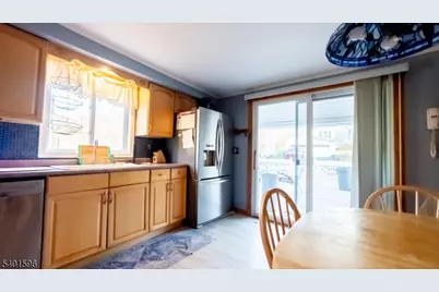 21 Edison Ave, Ogdensburg, NJ 07439 - Photo 3