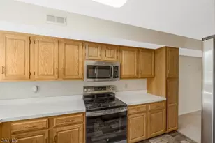 62 Bentley Ct Condo, Bedminster Township, NJ 07921 - Photo 15