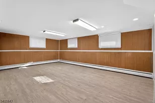 569 Scotland Rd, Union Township, NJ 07083 - Photo 29