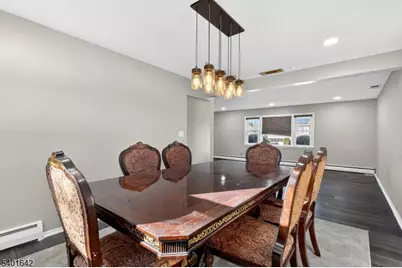 569 Scotland Rd, Union Township, NJ 07083 - Photo 9