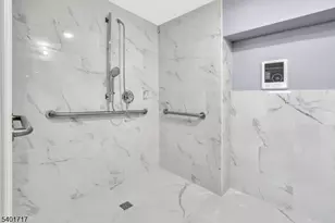 155 Clifton Ave, Newark, NJ 07104 - Photo 15