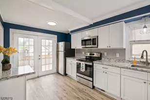 21 Ledgewood Ave, Netcong, NJ 07857 - Photo 9