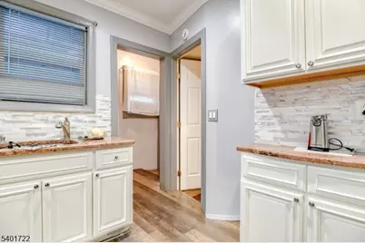 943 Drake Ave, Roselle, NJ 07203 - Photo 11