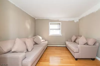 18 Van Rensselear St, Belleville, NJ 07109 - Photo 3