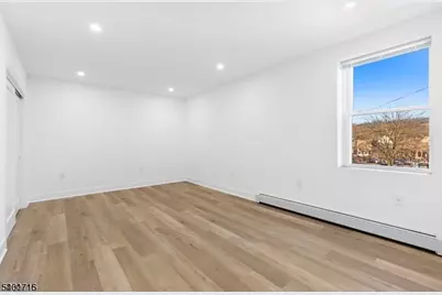 556 Main St #2, Orange, NJ 07050 - Photo 5