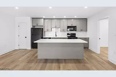 556 Main St #2, Orange, NJ 07050 - Photo 3