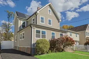 325 Manson Pl, Plainfield, NJ 07063 - Photo 1