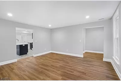 9 W Main St, Mendham, NJ 07945 - Photo 3