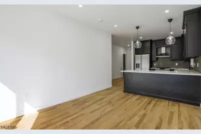 11 Voorhees St, Newark, NJ 07108 - Photo 7