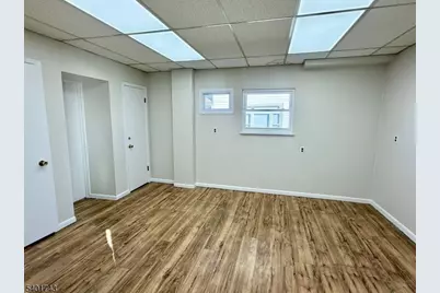 102 Grove St, Somerville, NJ 08876 - Photo 5