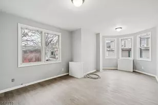 366 Oswald Pl, Union Township, NJ 07088 - Photo 3