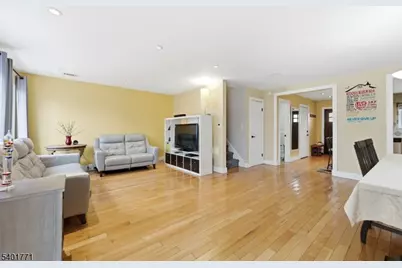 10 Coventry Ct, Old Bridge Township, NJ 07747 - Photo 5