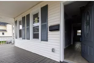 301 Duer St, North Plainfield, NJ 07060 - Photo 5