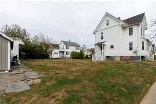 301 Duer St, North Plainfield, NJ 07060 - Photo 3