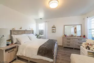 19 Crystal Ln, Paterson, NJ 07501 - Photo 19