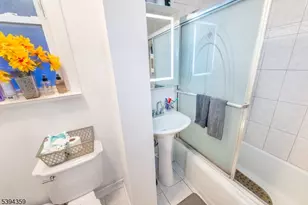 606 59th St, West New York, NJ 07093 - Photo 5