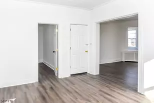 23 Lincoln Pl, Garfield, NJ 07026 - Photo 7