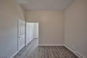 427 E Central Ave, Alpha, NJ 08865 - Photo 7