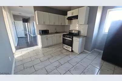 426 S 9th St, Newark, NJ 07103 - Photo 5