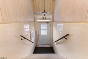 133 Hopkins Ave, Jersey City, NJ 07306 - Photo 21